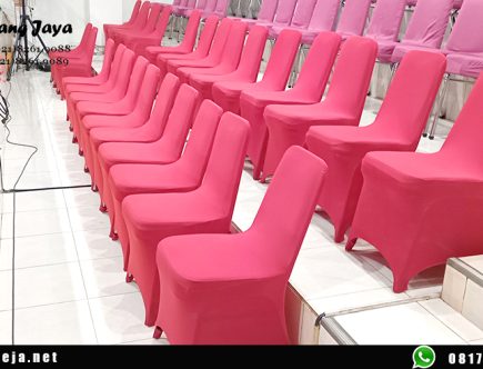 Toko Sarung Kursi Merah Mewah di Jakarta promo Tahun Baru