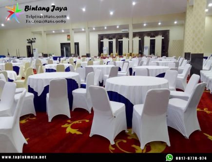 Konveksi sarung kursi futura jenis ketat promo ramadhan Bekasi