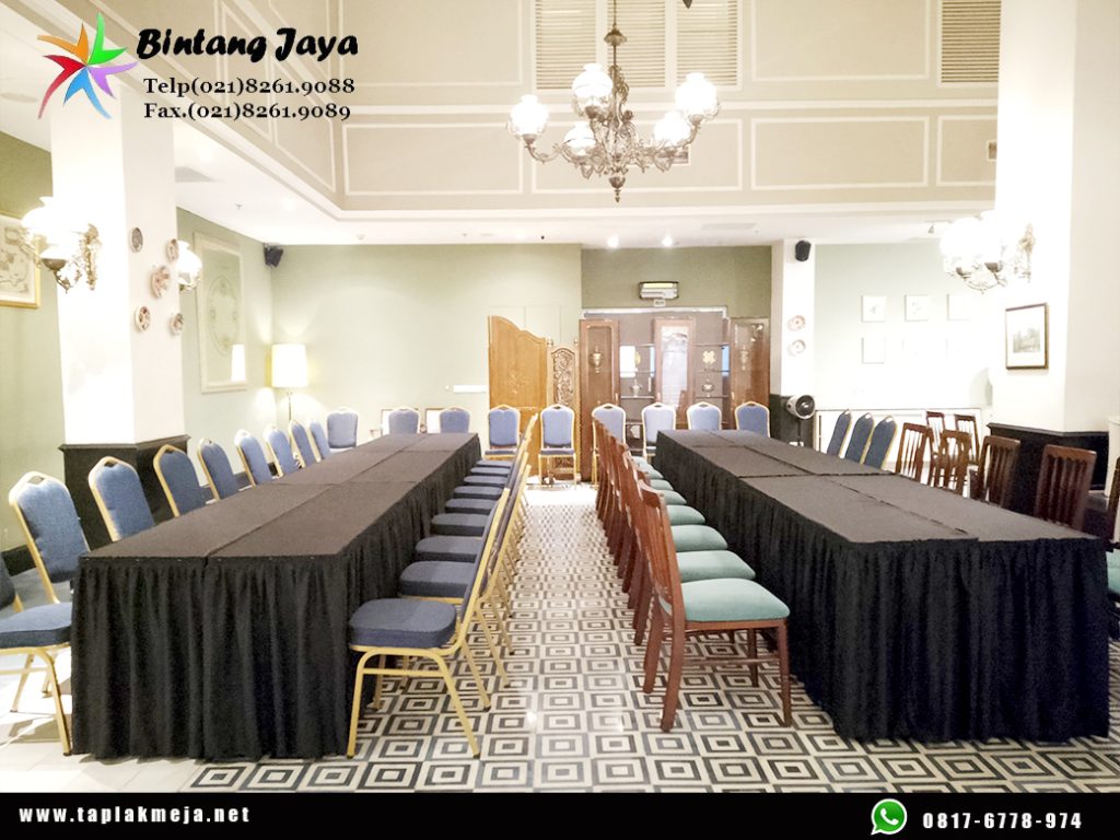 Gudang produksi taplak meja jenis kotak skirting di Jakarta