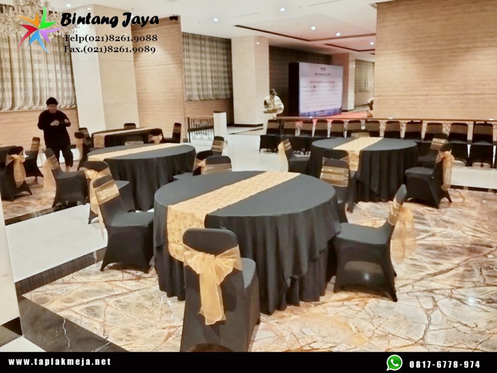 Pasar taplak meja hitam include runner termurah Di Jakarta