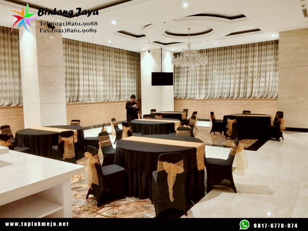 Pasar taplak meja hitam include runner termurah Di Jakarta