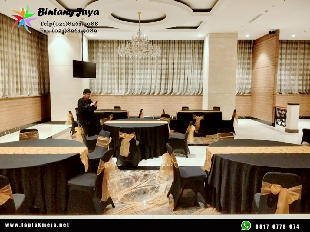 Pasar taplak meja hitam include runner termurah Di Jakarta