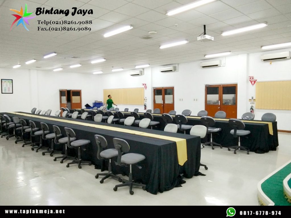 Pembuatan Taplak Meja Kotak Tebar Hitam Jakarta