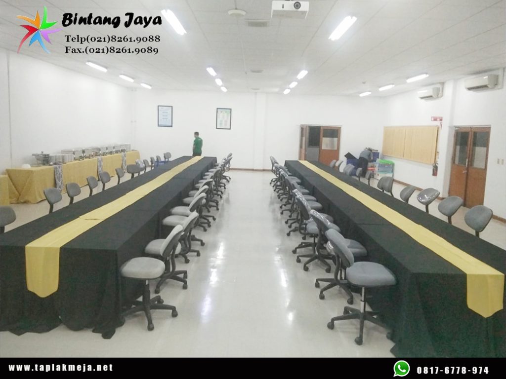 Pembuatan Taplak Meja Kotak Tebar Hitam Jakarta