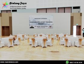 Konveksi sarung kursi Jenis ketat Putih Include Pita Jakarta