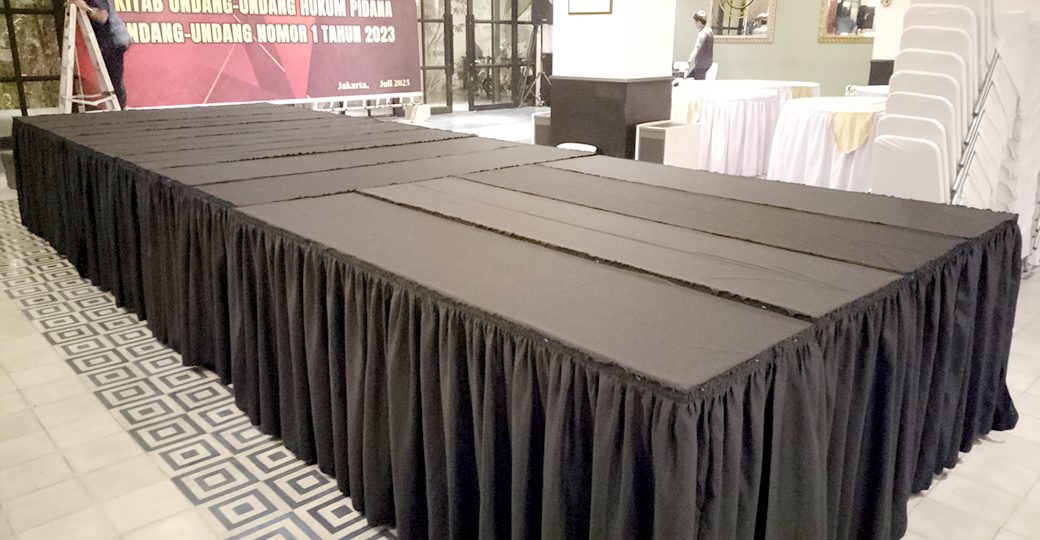 Konveksi Taplak Meja Skerting Full hitam Depok