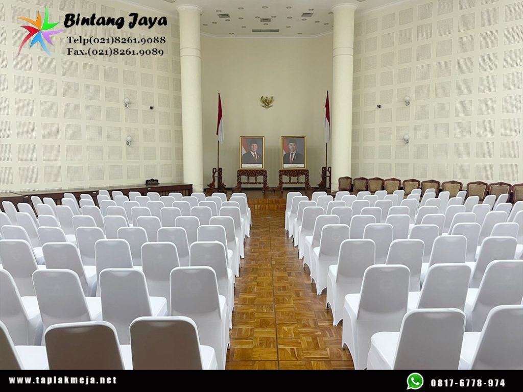 Konveksi Sarung Kursi Ketat Putih Gudang Produksi Semarang