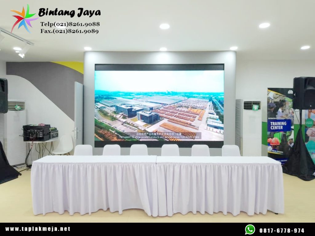 Konveksi Produksi Taplak Meja Jenis Skerting Bahan Premium di Jakarta